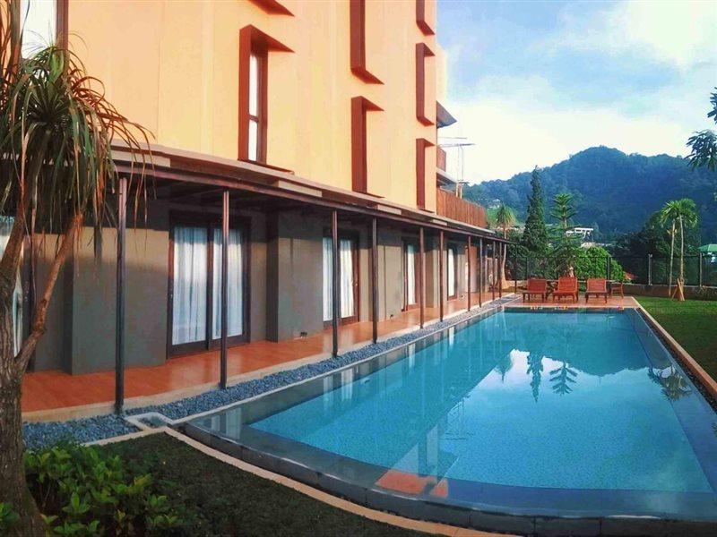 Grand Metro Puncak Hotell Cibodas Exteriör bild